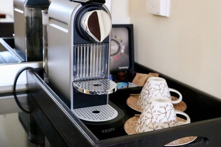 Breakfast/Coffee Service 18 of 52