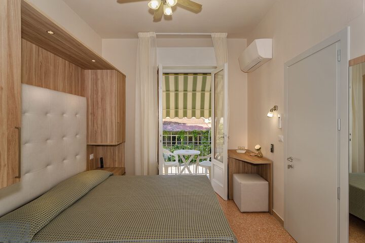 Room 20 of 68