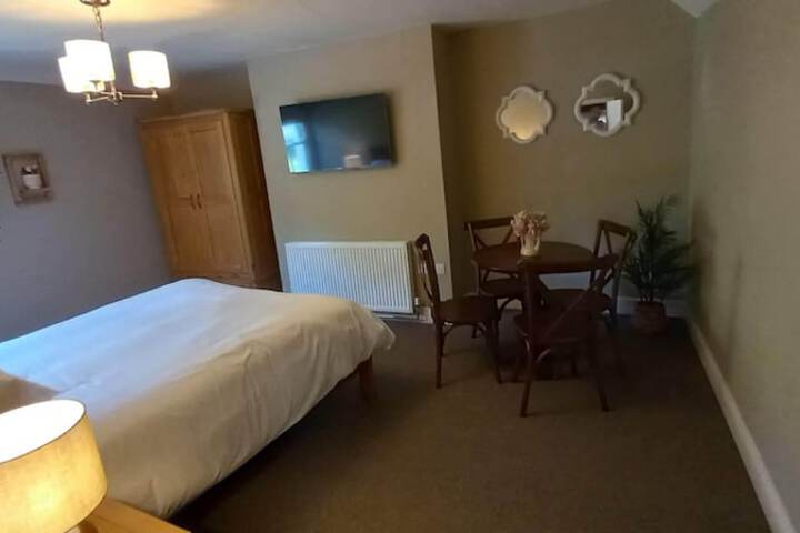 Room 5 of 34
