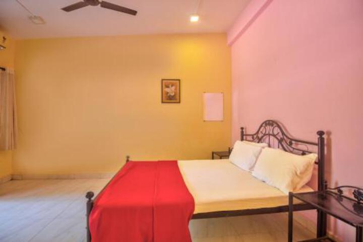 Room 2 of 19