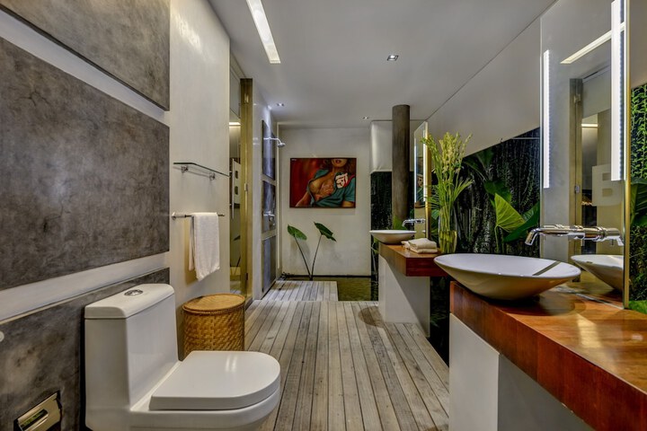 Room 14 of 29