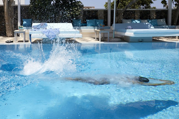 Pool 218 of 277