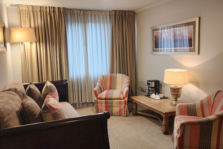 Room 25 of 105