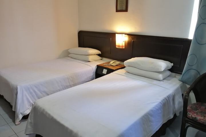 Room 9 of 22