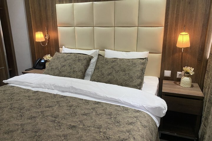 Room 28 of 46