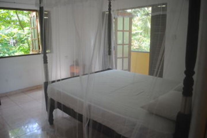 Room 34 of 48