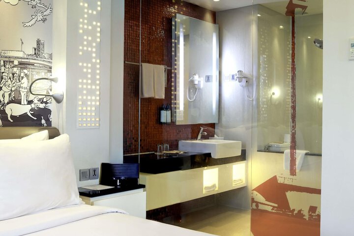 Room 45 of 161
