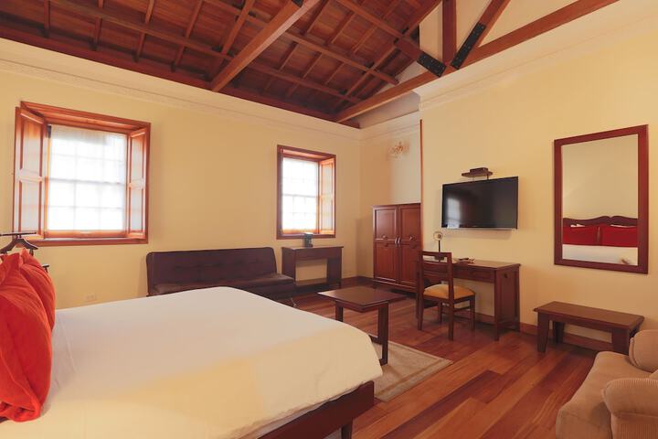Room 10 of 46