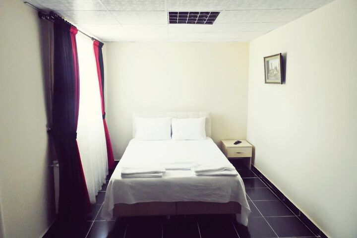 Room 7 of 29