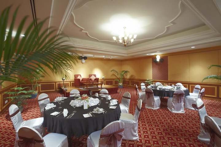 Ballroom/Hall 23 of 69