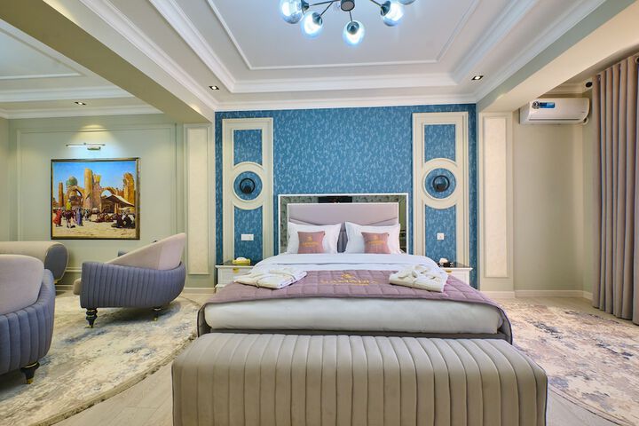 Room 19 of 68