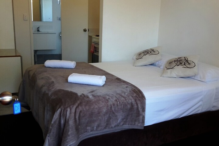 Room 10 of 68