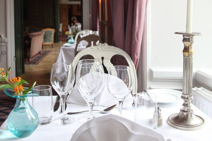 Dining Photos