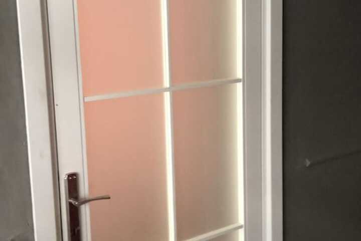 Room 8 of 20