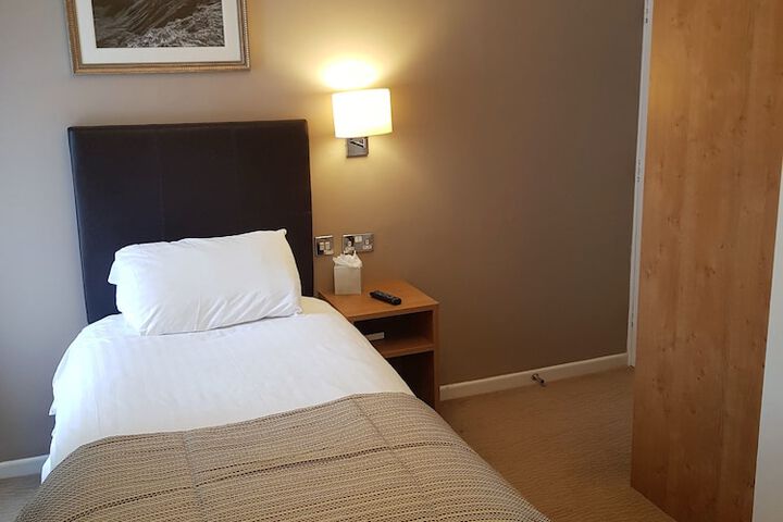 Room 15 of 44