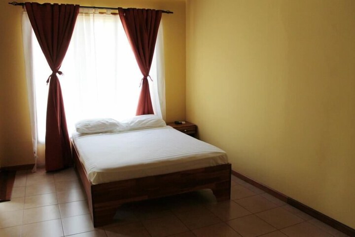 Room 3 of 14
