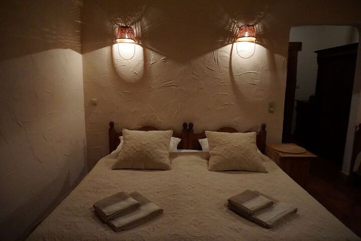 Room 33 of 155