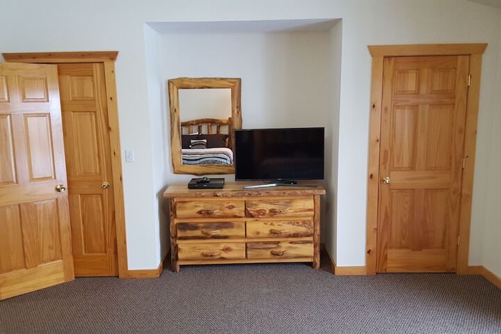 Room 6 of 37