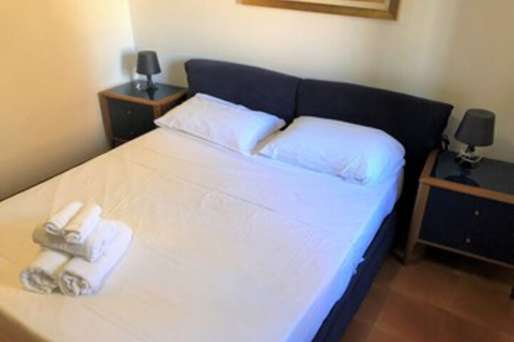 Room 35 of 46