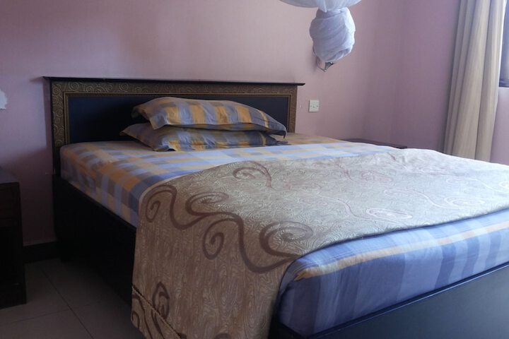 Room 10 of 70