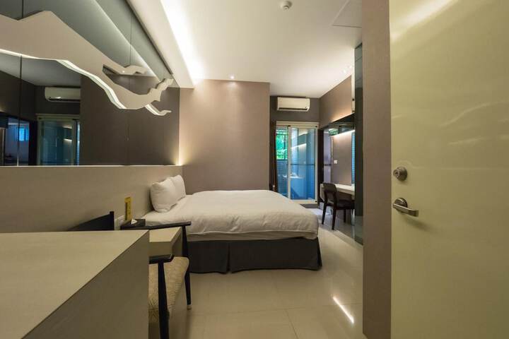 Room 22 of 52