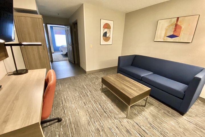Room 64 of 68