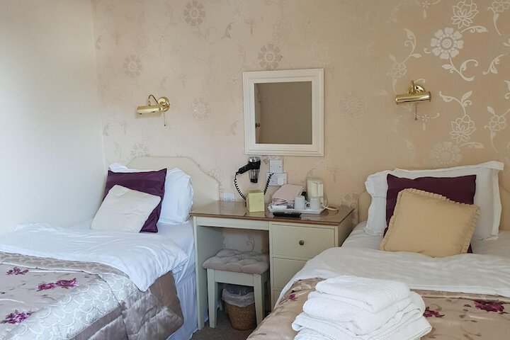 Room 2 of 15