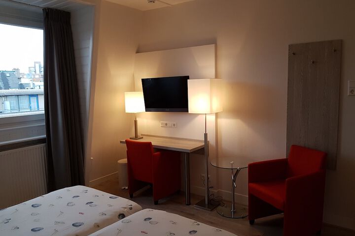Room 11 of 63