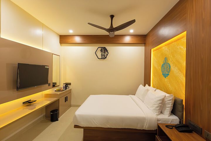 Room 2 of 12