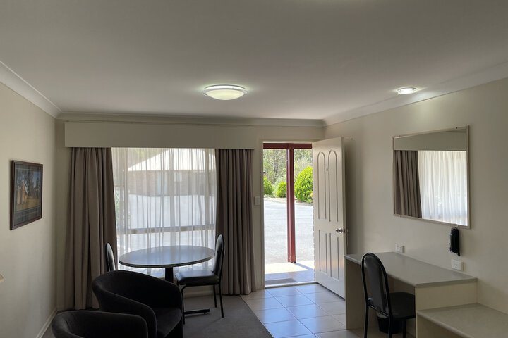 Room 10 of 51