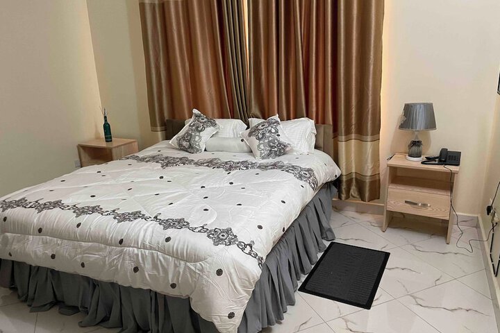 Room 5 of 34