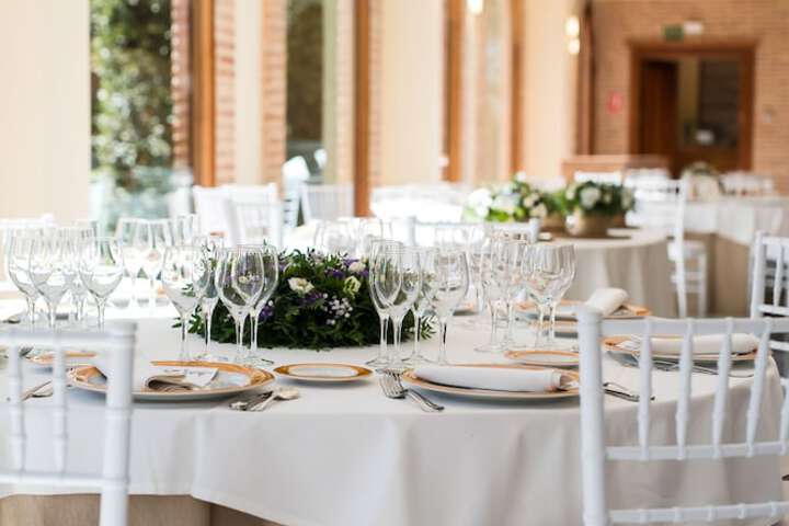Banquet hall