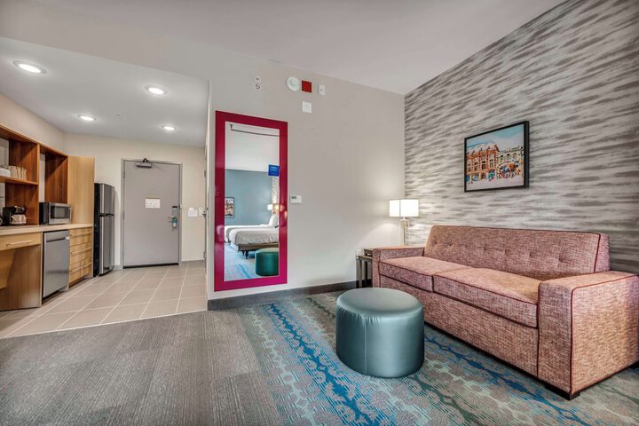 Room 30 of 86