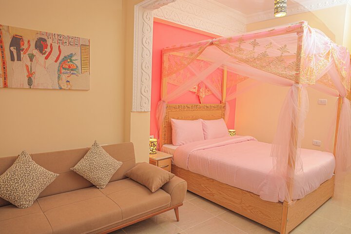 Photo of Jewel Howard Carter Hotel