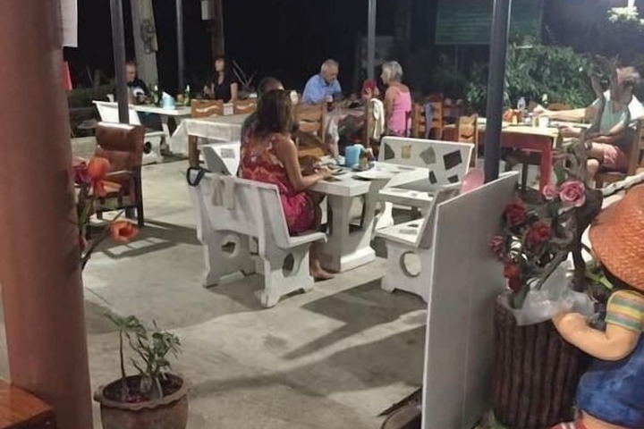 Dining 64 of 100