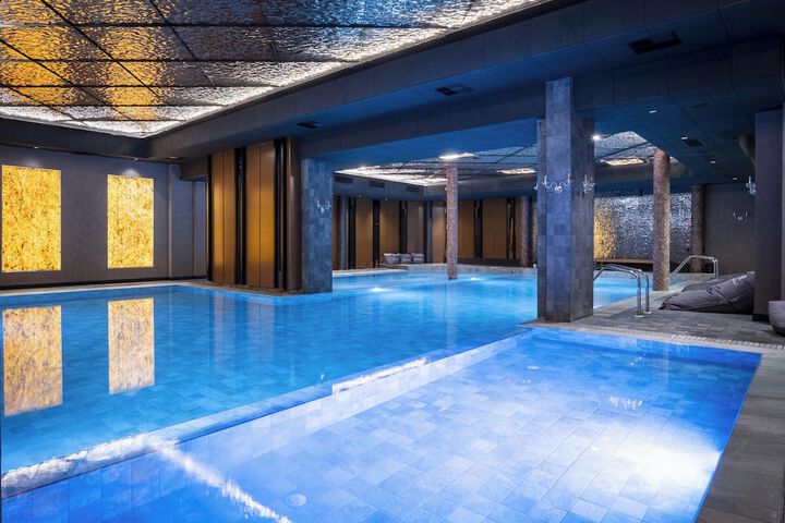 Pool 144 of 254