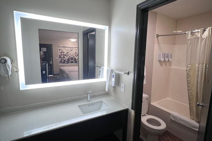 Standard Double Room (7 of 9)