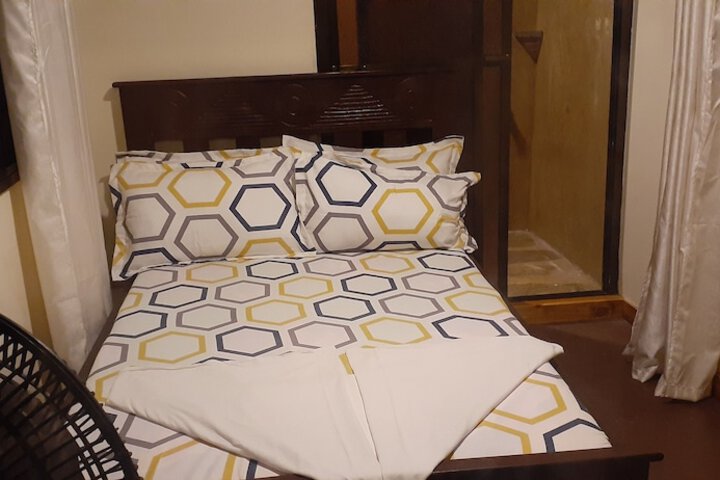 Room 7 of 19