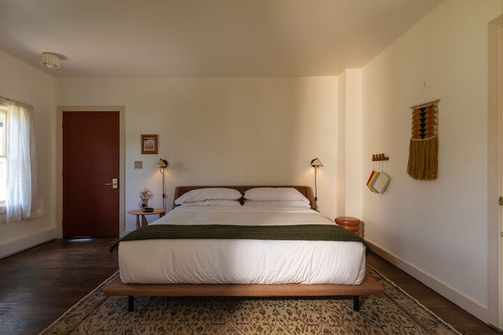 1 King Bed (16 of 65)