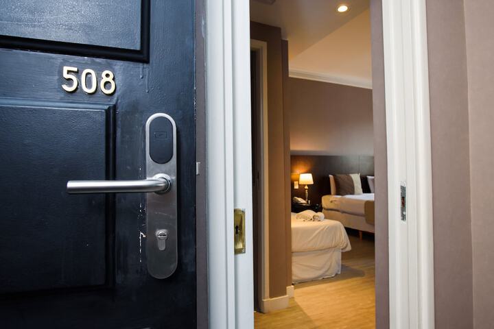 Room 31 of 76