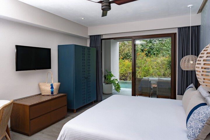 Room 101 of 599