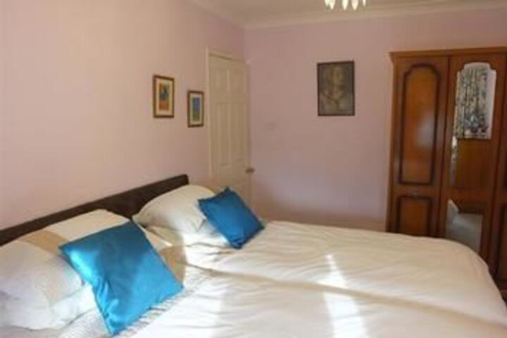 Room 10 of 29
