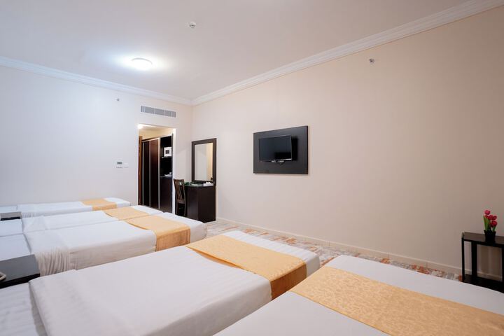 Room 38 of 49
