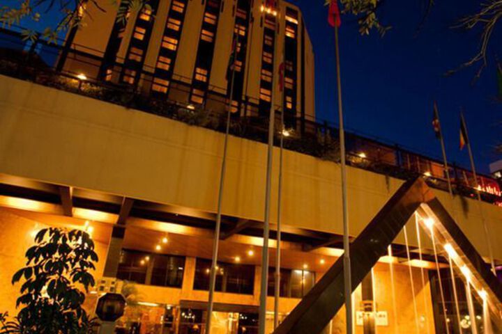 LEDGER PLAZA HOTEL