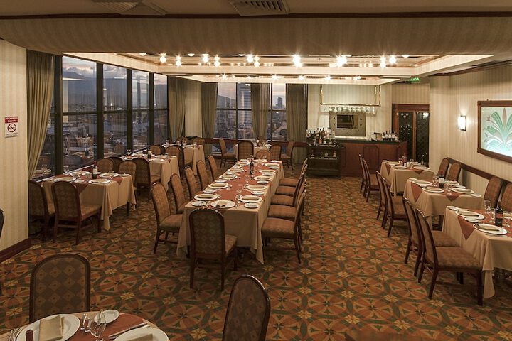 Ballroom/Hall 65 of 92