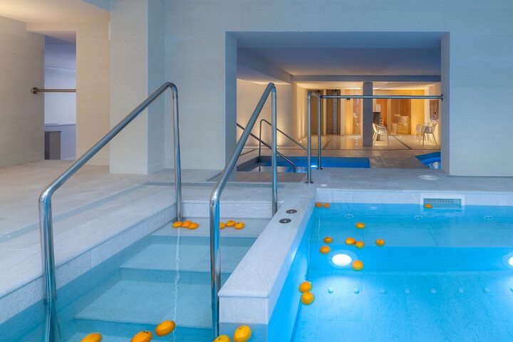 Pool 63 of 187