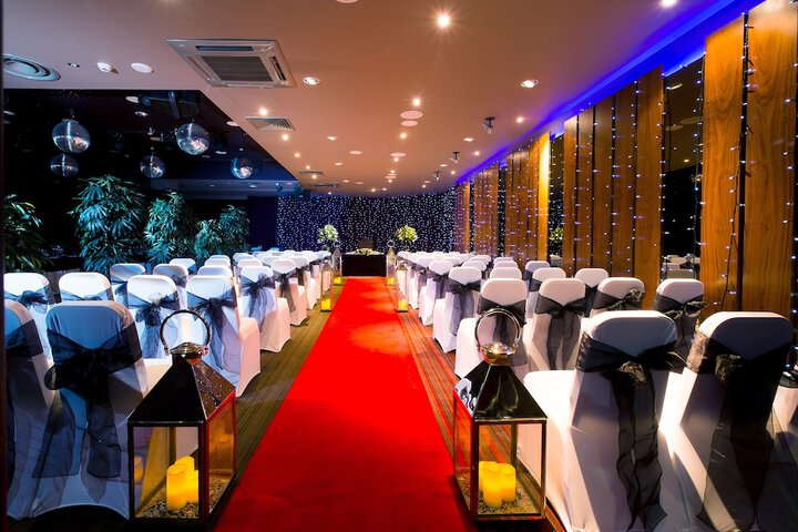 Ballroom/Hall 79 of 99