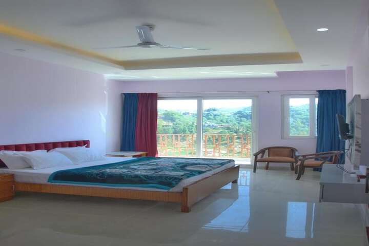 Room 2 of 24