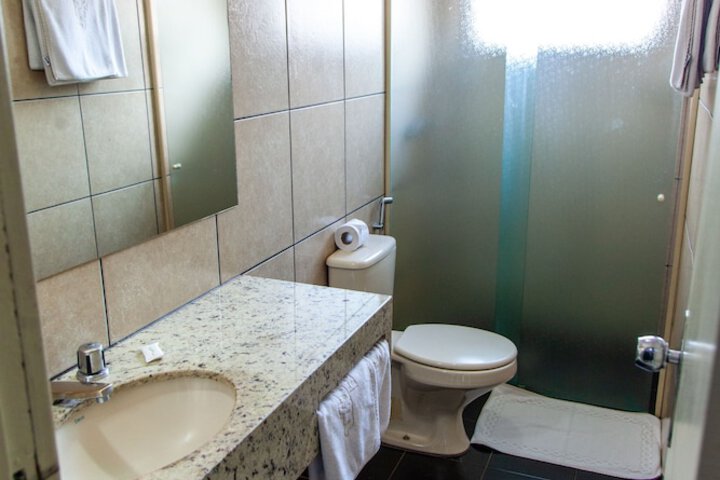 Room 26 of 65
