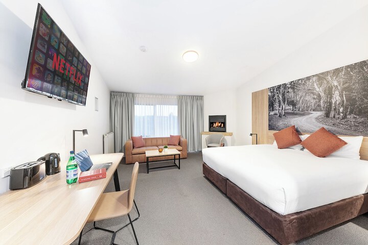 Room 10 of 22